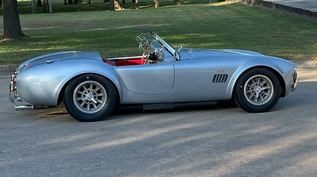 Shelby Cobra Replica - Image 20 of 31