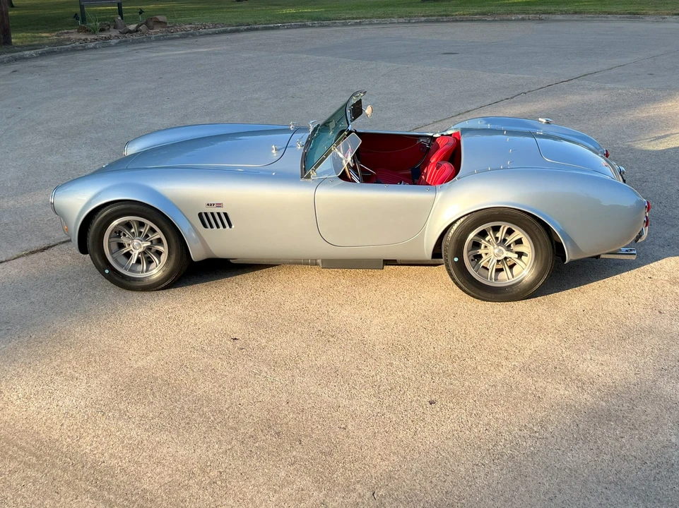 Shelby Cobra Replica - Image 11 of 31