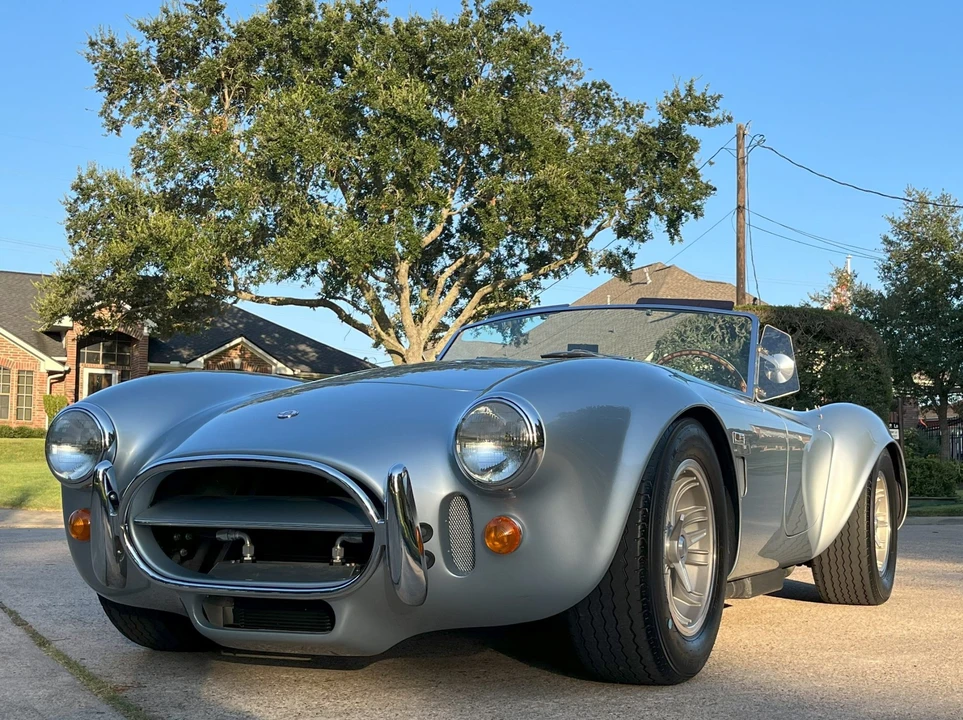 Shelby Cobra Replica - Image 6 of 31