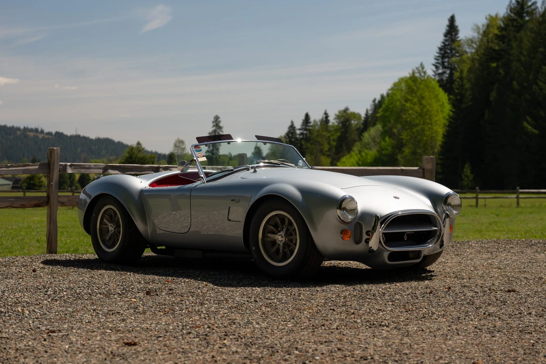Shelby Cobra Replica - Image 4 of 31