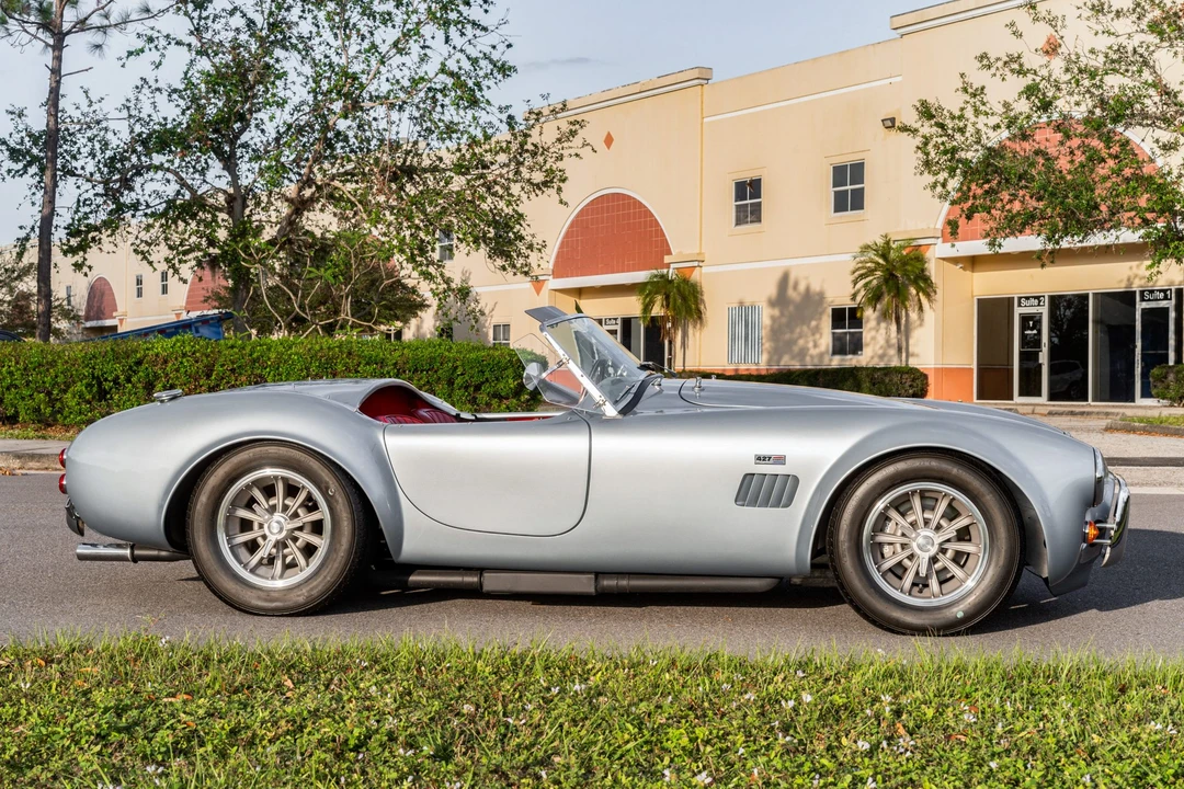 Shelby Cobra Replica - Image 4 of 31