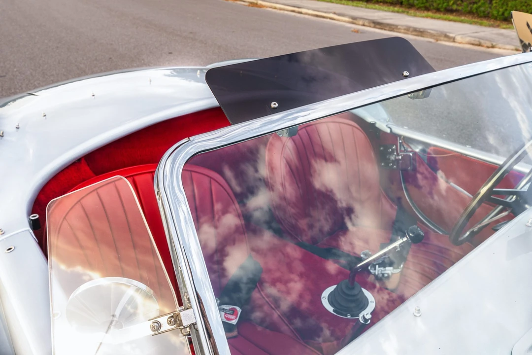 Shelby Cobra Replica - Image 28 of 31