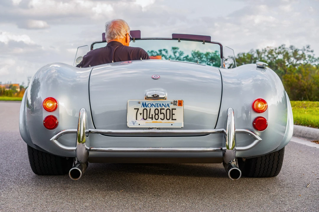 Shelby Cobra Replica - Image 13 of 31