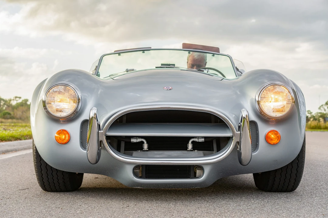 Shelby Cobra Replica - Image 8 of 31