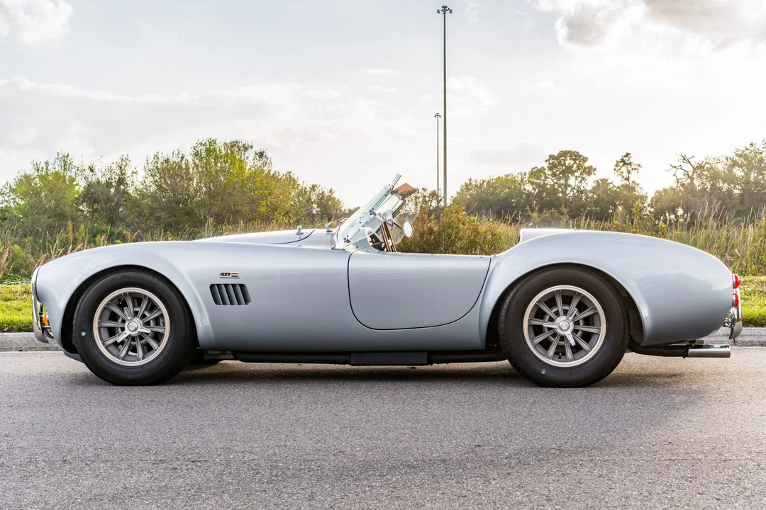 Shelby Cobra Replica - Image 7 of 31