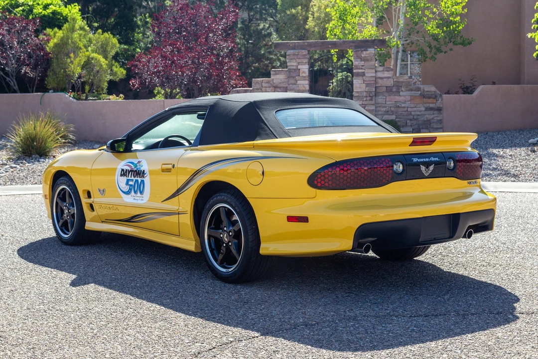 2002 Pontiac Firebird Trans Am 4th Gen - Image 15 of 31