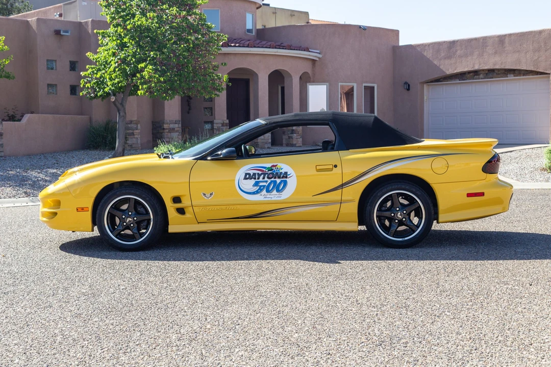 2002 Pontiac Firebird Trans Am 4th Gen - Image 16 of 31