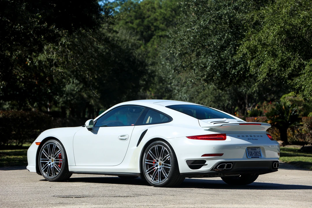 2015 Porsche 991 Turbo - Image 12 of 31