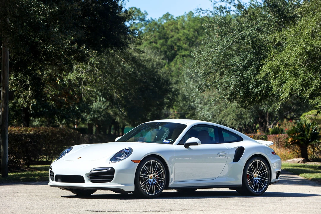 2015 Porsche 991 Turbo - Image 16 of 31