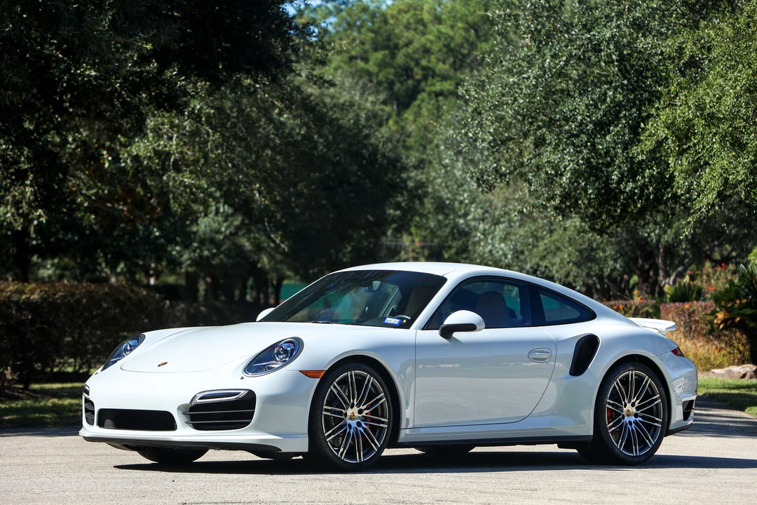 2015 Porsche 991 Turbo - Image 17 of 31