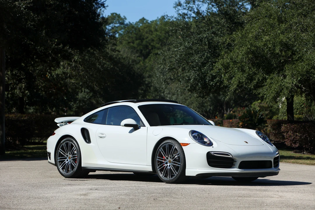 2015 Porsche 991 Turbo - Image 18 of 31