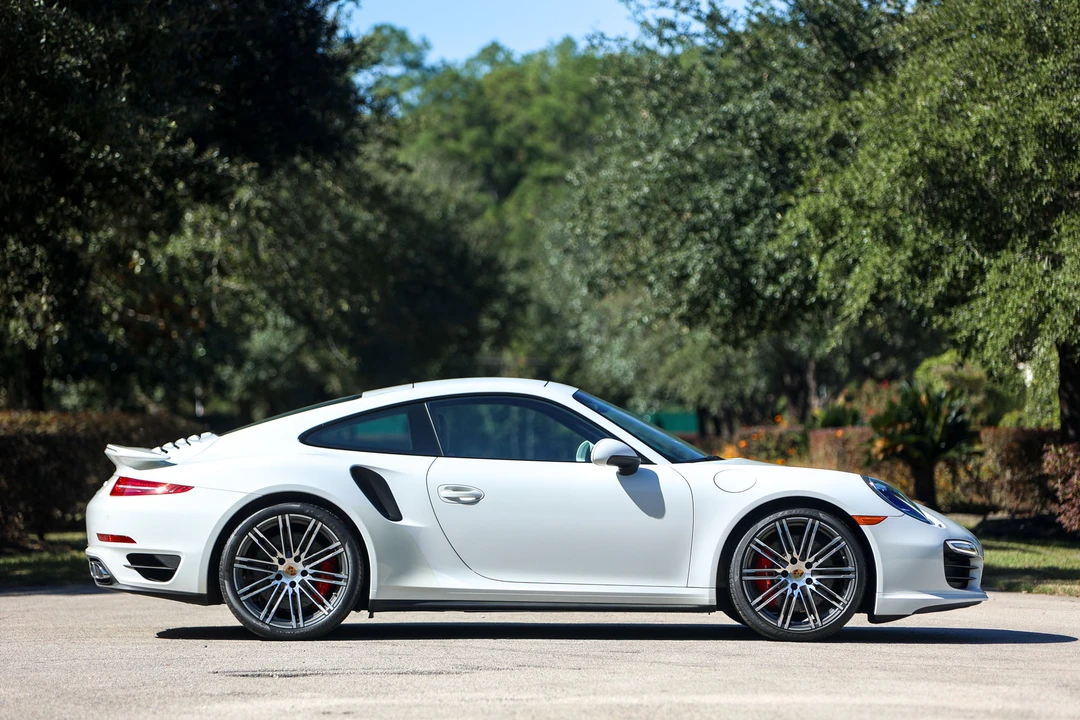 2015 Porsche 991 Turbo - Image 4 of 31
