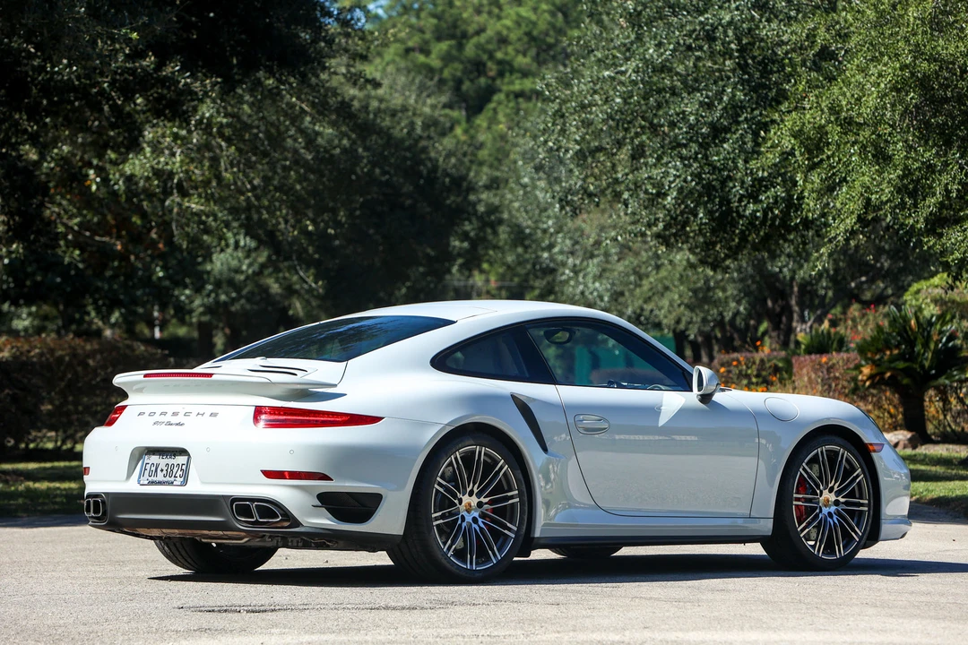 2015 Porsche 991 Turbo - Image 7 of 31