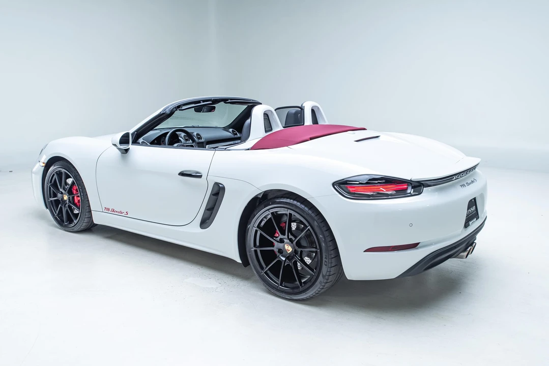 2024 Porsche 718 Boxster S - Image 7 of 31
