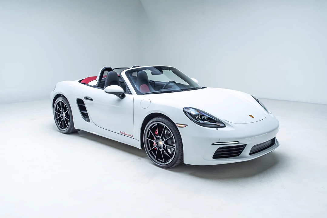 2024 Porsche 718 Boxster S - Image 11 of 31