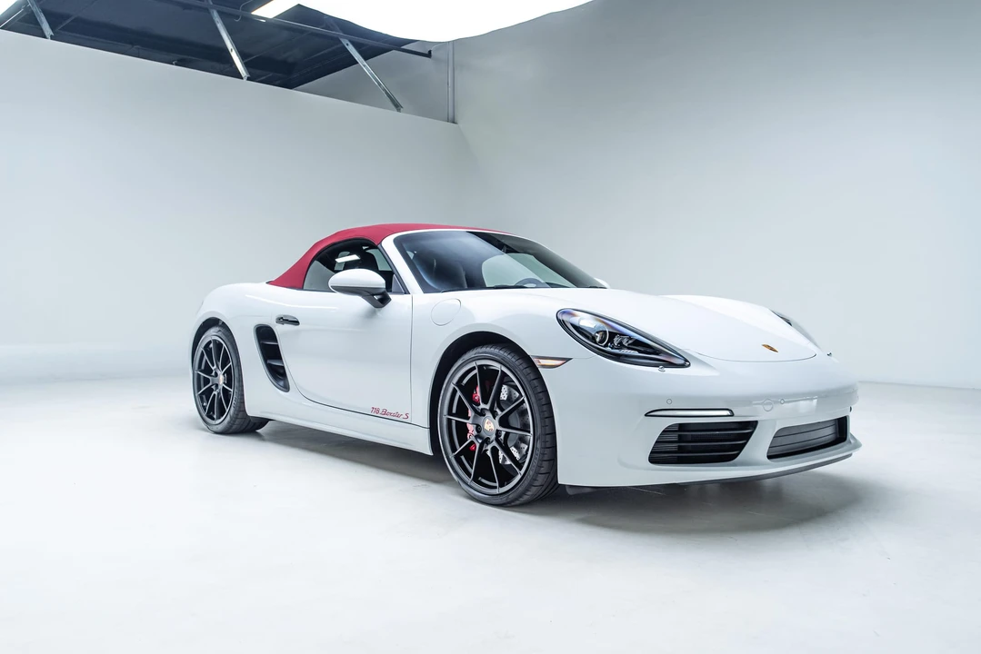 2024 Porsche 718 Boxster S - Image 21 of 31