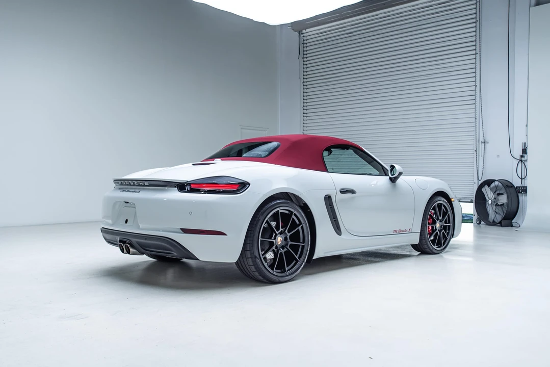2024 Porsche 718 Boxster S - Image 18 of 31