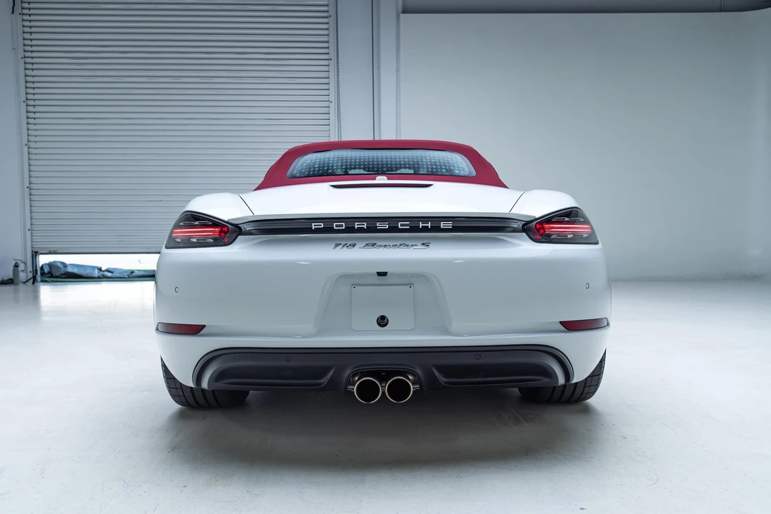 2024 Porsche 718 Boxster S - Image 15 of 31