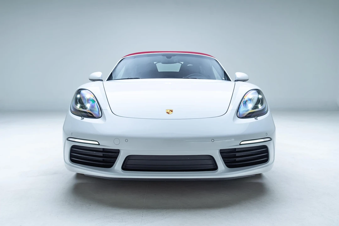 2024 Porsche 718 Boxster S - Image 12 of 31