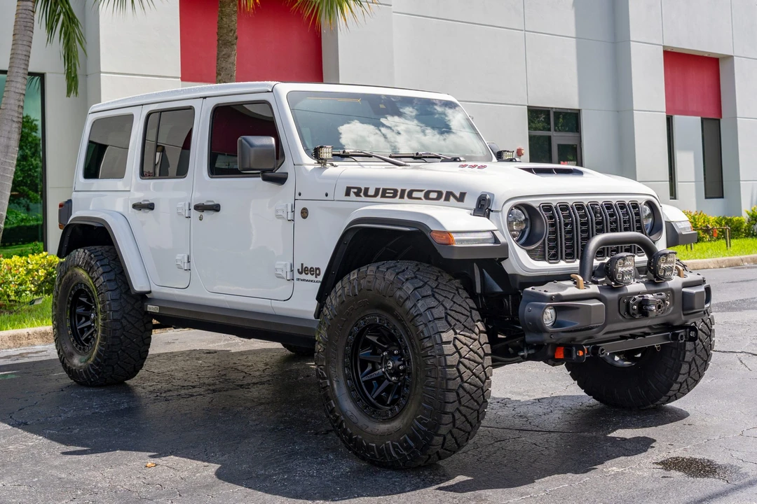 2024 Jeep JL Wrangler - Image 4 of 31