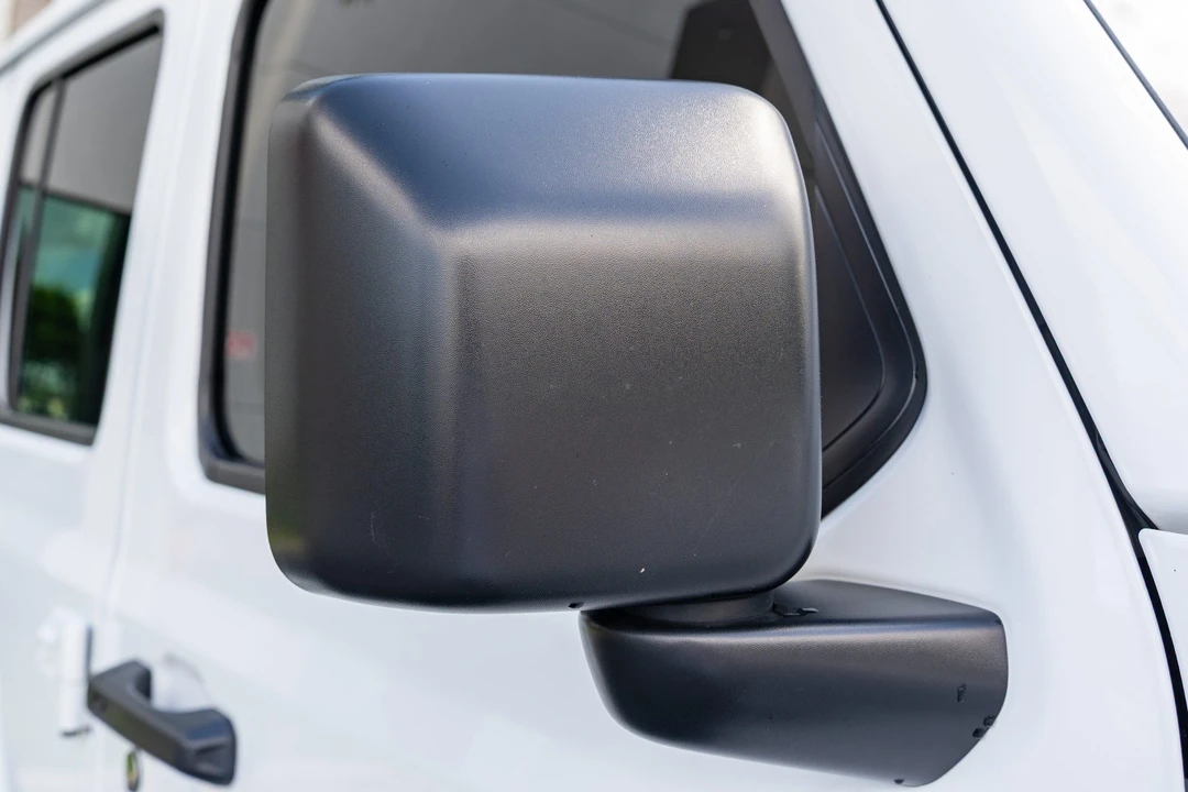 2024 Jeep JL Wrangler - Image 24 of 31