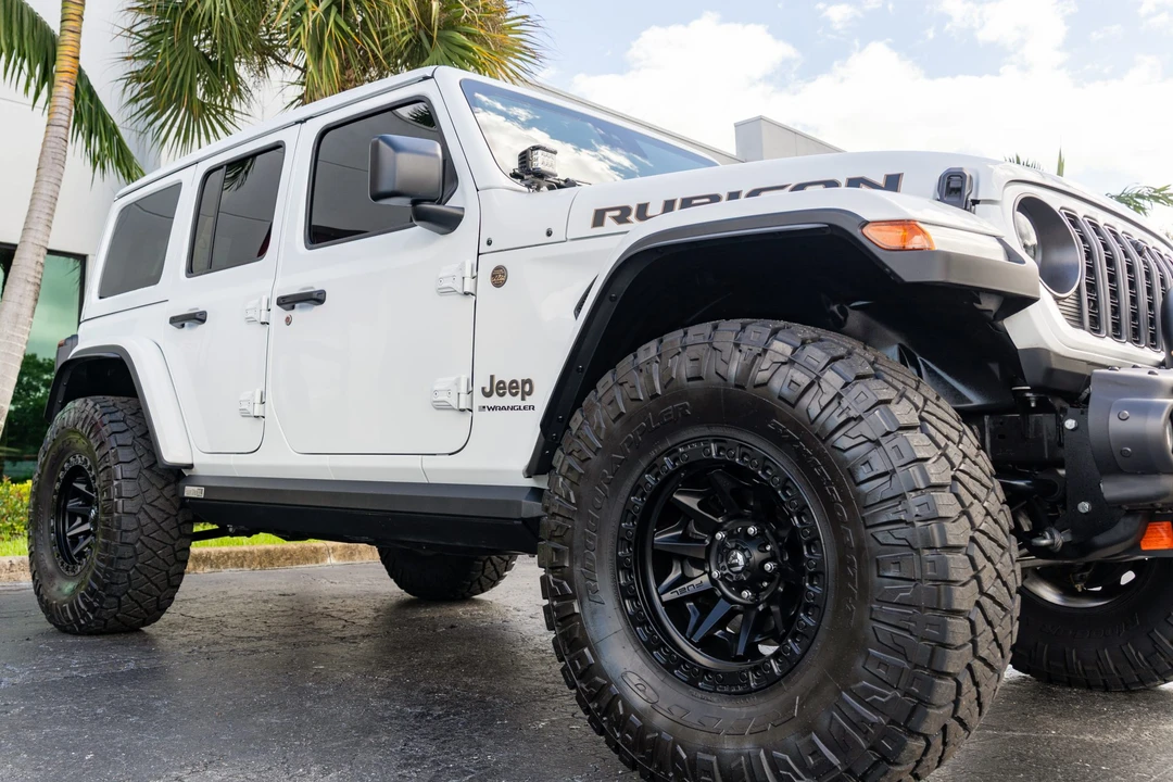 2024 Jeep JL Wrangler - Image 12 of 31