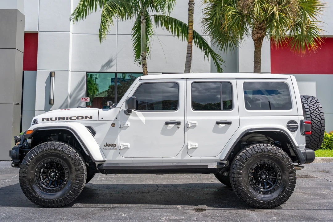 2024 Jeep JL Wrangler - Image 9 of 31