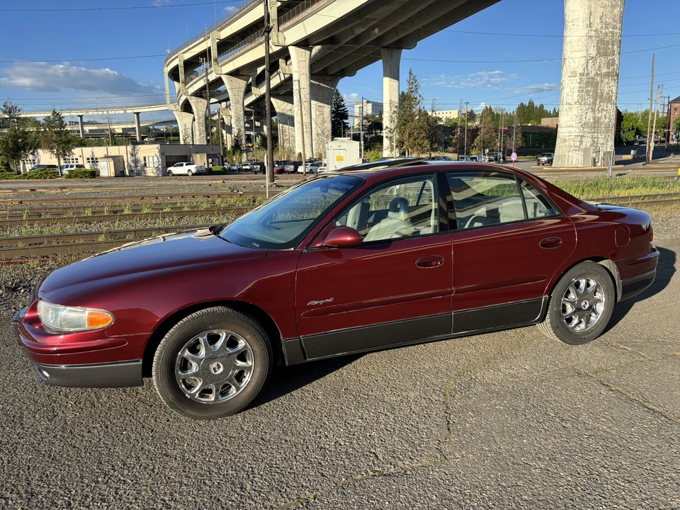 1998 Buick Regal - Image 20 of 31