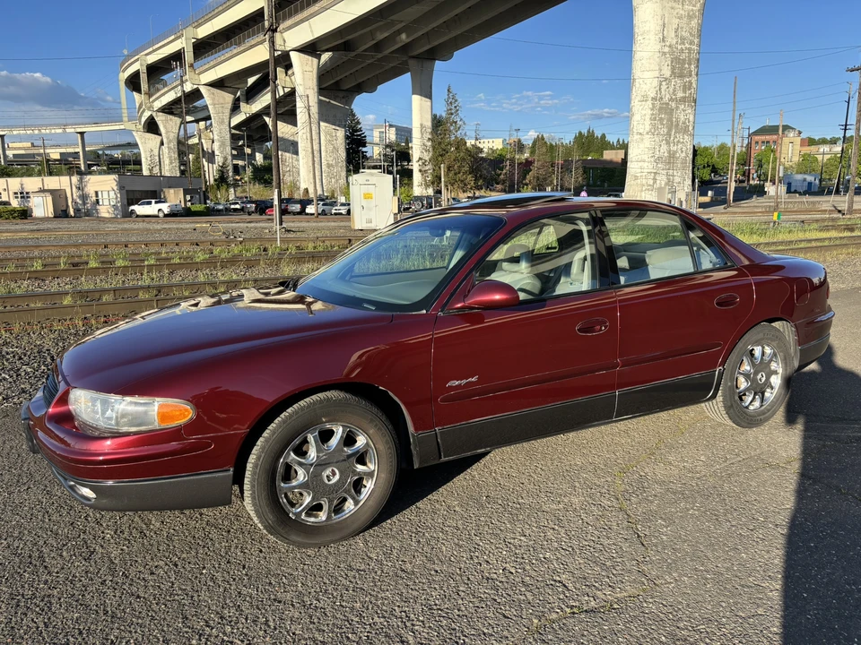 1998 Buick Regal - Image 19 of 31