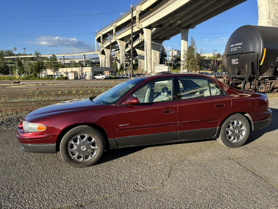 1998 Buick Regal - Image 21 of 31