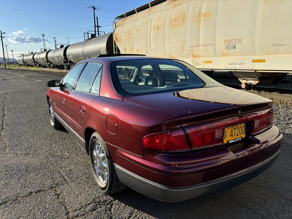 1998 Buick Regal - Image 5 of 31