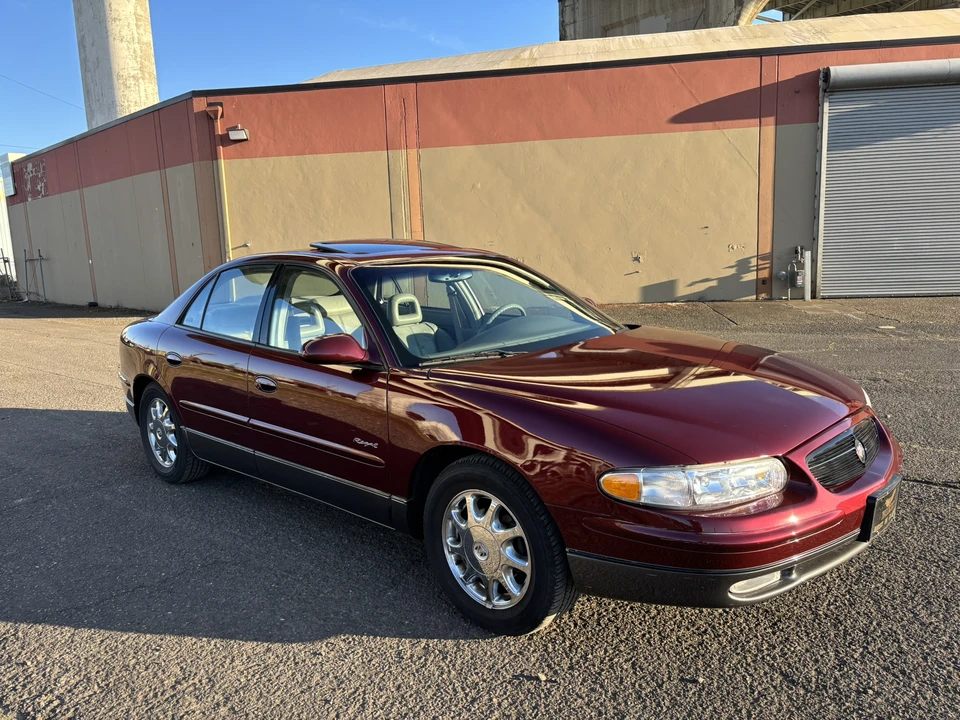 1998 Buick Regal - Image 14 of 31