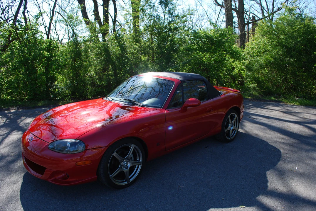 2004 Mazda NB Mazdaspeed MX-5 Miata - Image 2 of 31