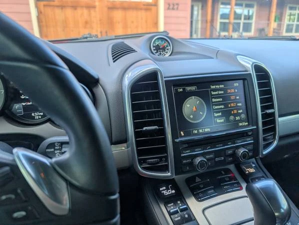 2013 Porsche 958 Cayenne GTS - Image 8 of 10
