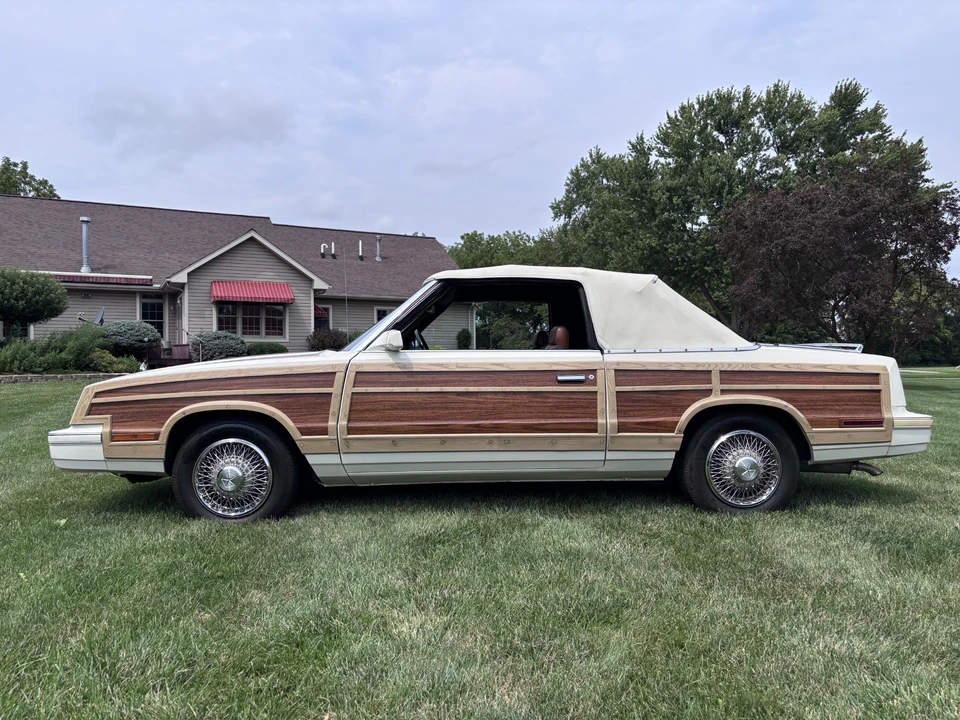 1983 Chrysler LeBaron - Image 4 of 31