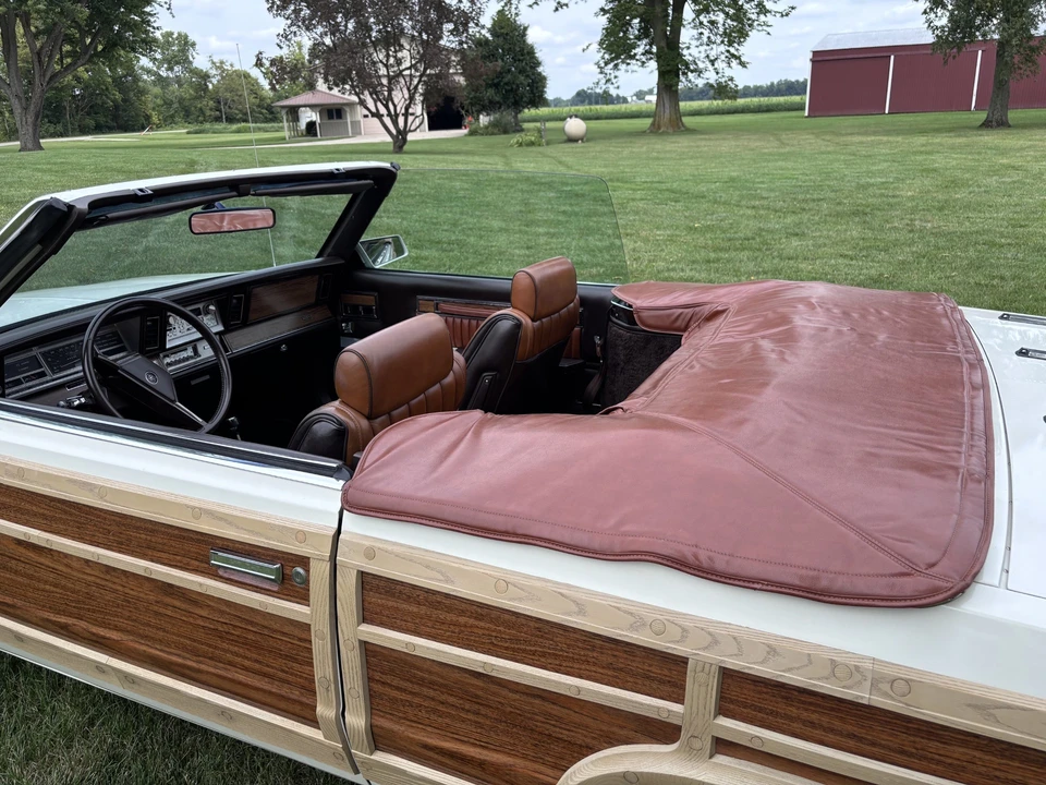 1983 Chrysler LeBaron - Image 19 of 31