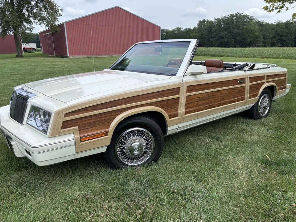 1983 Chrysler LeBaron - Image 2 of 31