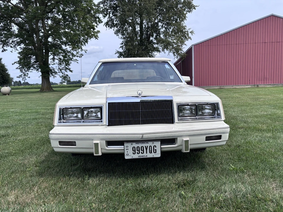 1983 Chrysler LeBaron - Image 6 of 31