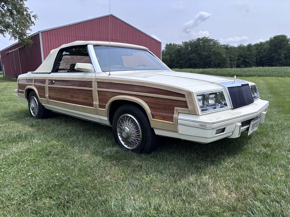 1983 Chrysler LeBaron - Image 7 of 31
