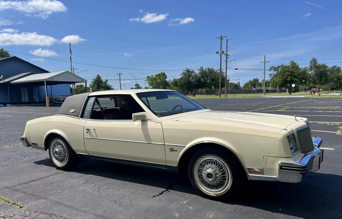 1984 Buick Riviera 4th-7th Gen - Image 19 of 31