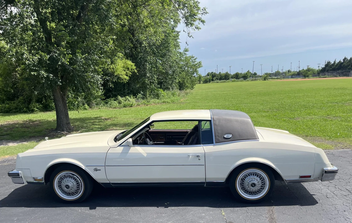 1984 Buick Riviera 4th-7th Gen - Image 6 of 31