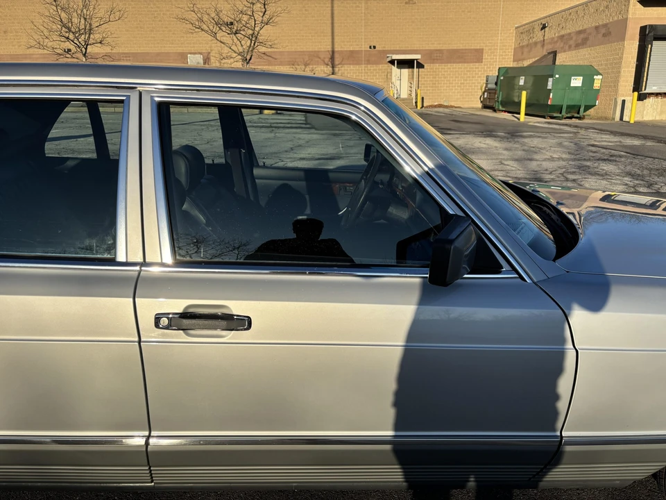 1985 Mercedes-Benz W126 S-Class Sedan - Image 26 of 31