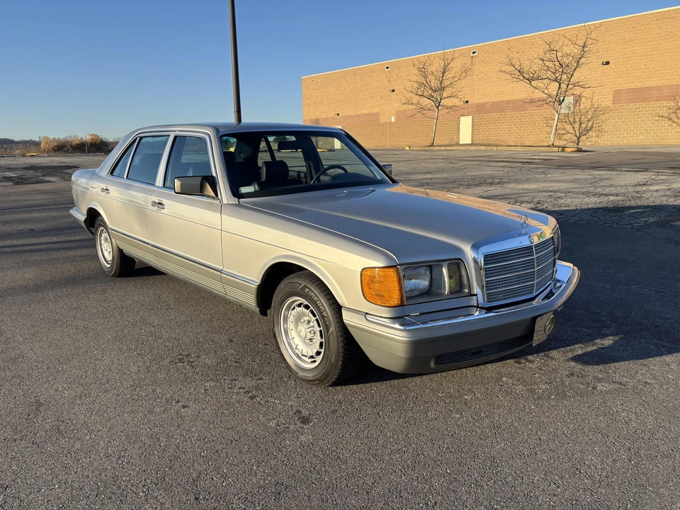 1985 Mercedes-Benz W126 S-Class Sedan - Image 6 of 31