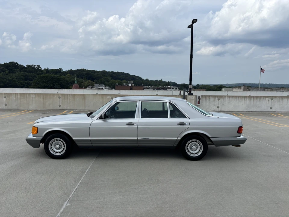 1985 Mercedes-Benz W126 S-Class Sedan - Image 20 of 31