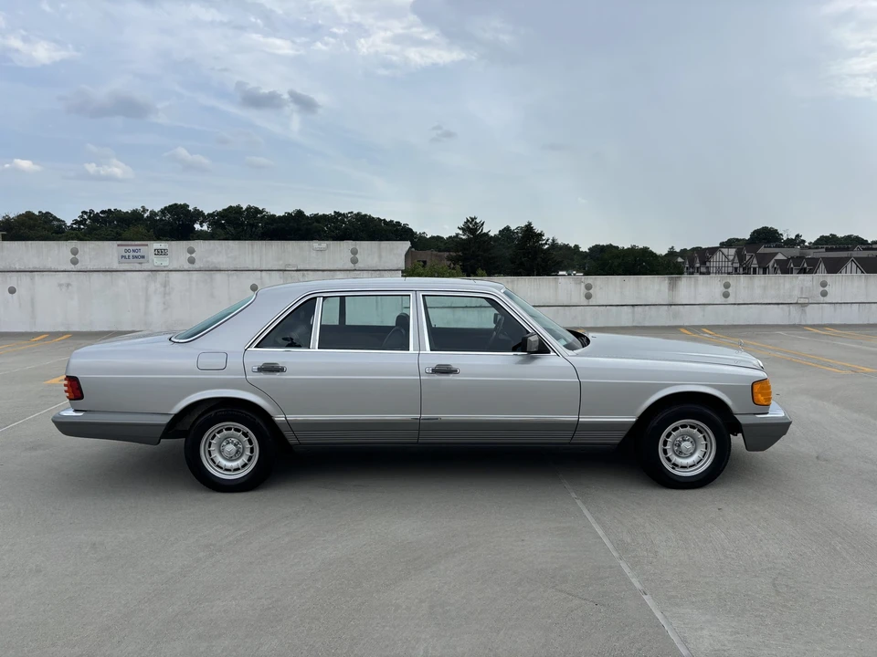 1985 Mercedes-Benz W126 S-Class Sedan - Image 15 of 31