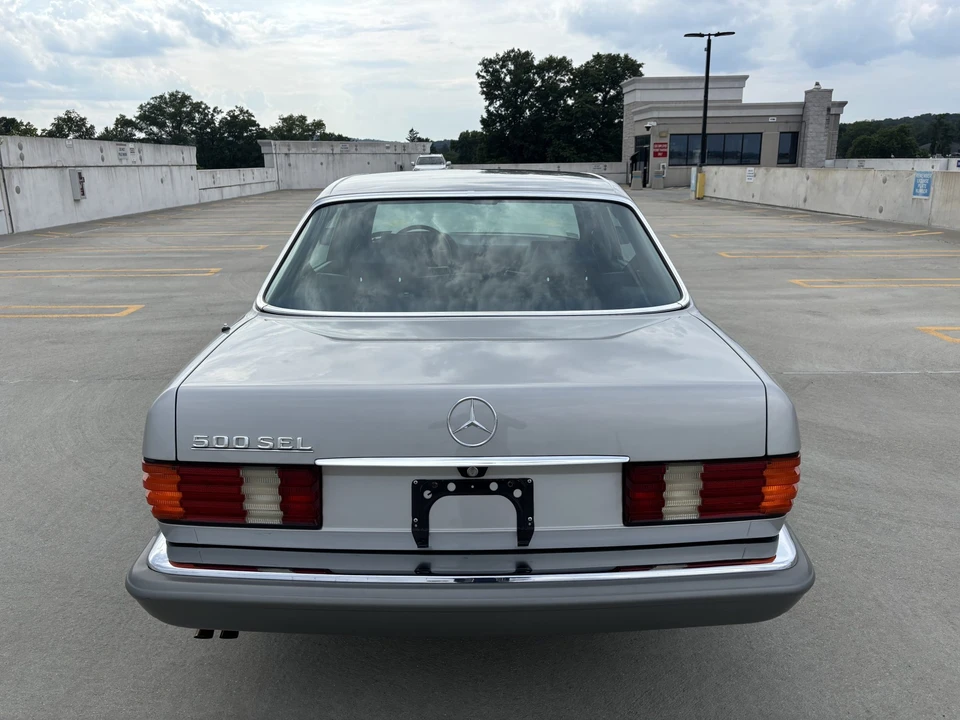 1985 Mercedes-Benz W126 S-Class Sedan - Image 18 of 31