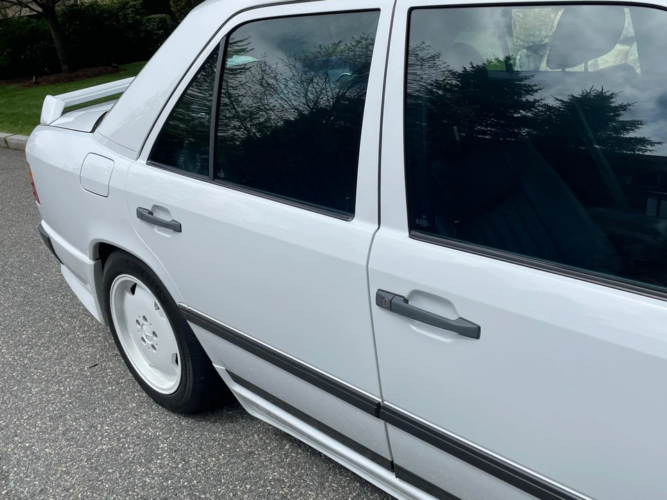 1986 Mercedes-Benz W124 E-Class - Image 18 of 31