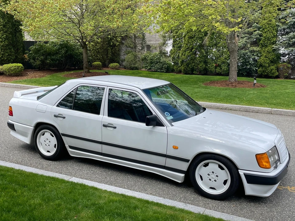 1986 Mercedes-Benz W124 E-Class - Image 13 of 31