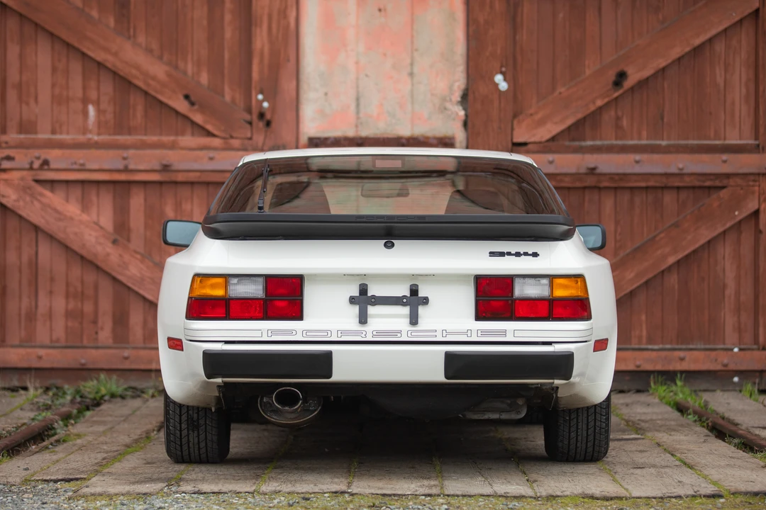 1986 Porsche 944 - Image 11 of 31