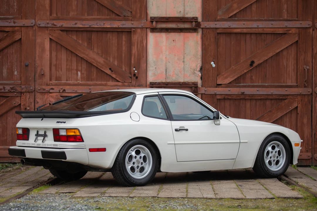 1986 Porsche 944 - Image 12 of 31